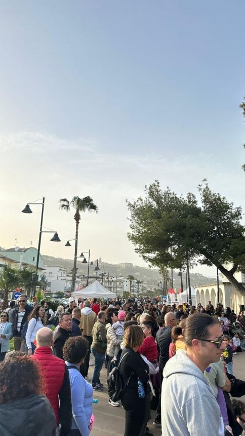 In tantissimi a Vasto Marina per la “Caccia all’uovo”