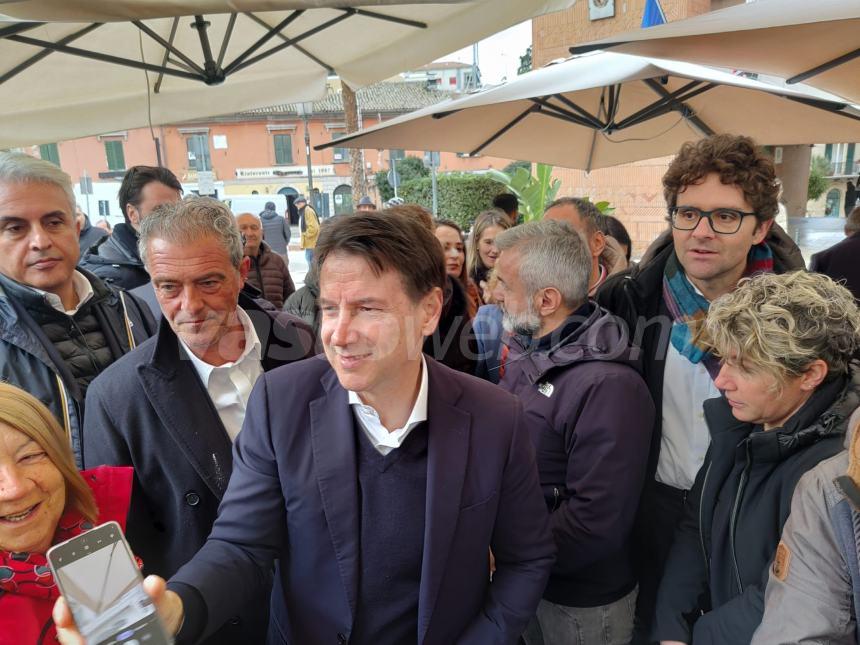 Conte a Vasto: "In Abruzzo cure sanitarie inadeguate, autonomia differenziata un disastro"