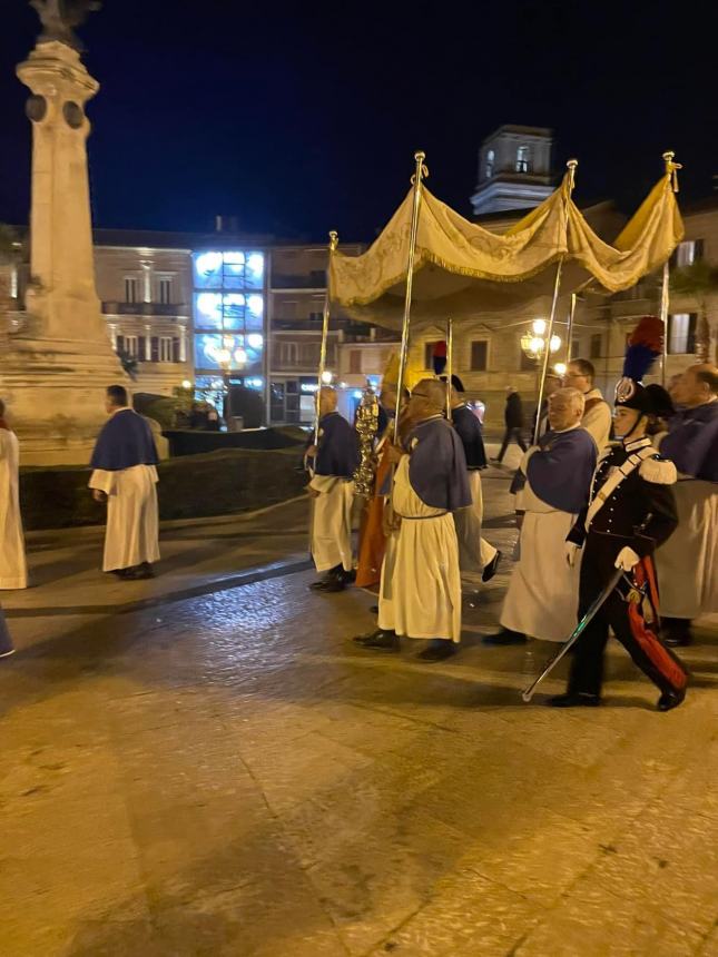 Rinnovata a Vasto la Festa della Sacra Spina tra la Santa Messa e processione