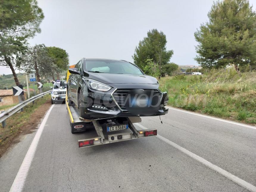 Scontro tra un furgone e un’auto al Villaggio Siv, 50enne al San Pio