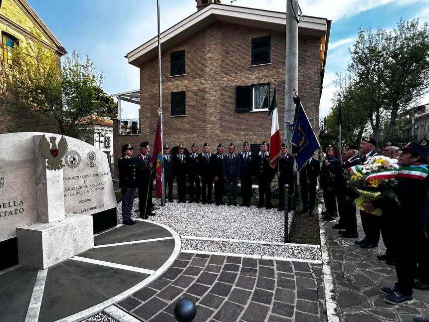 Vasto con una corona d’alloro celebra  il 172esimo anniversario della Polizia di Stato 