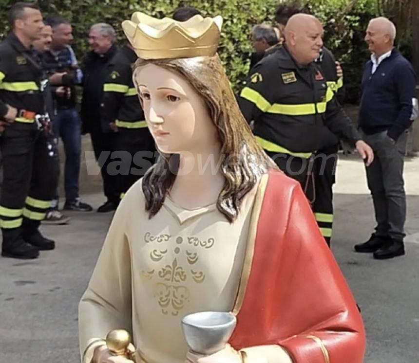 La statua di Santa Barbara ai vigili del fuoco di Vasto: “Pilastri anche nel settore marittimo”