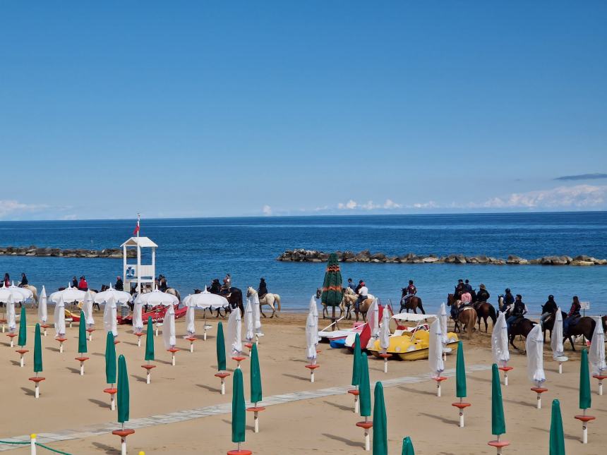 Cavalieri Angioini di Colletorto sulla spiaggia di Termoli