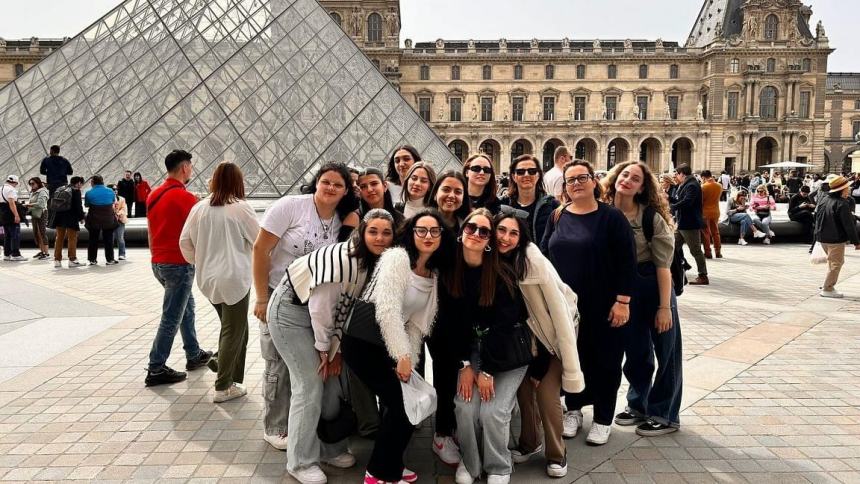 Erasmus in Francia: viaggio a Parigi per le ragazze del Palizzi