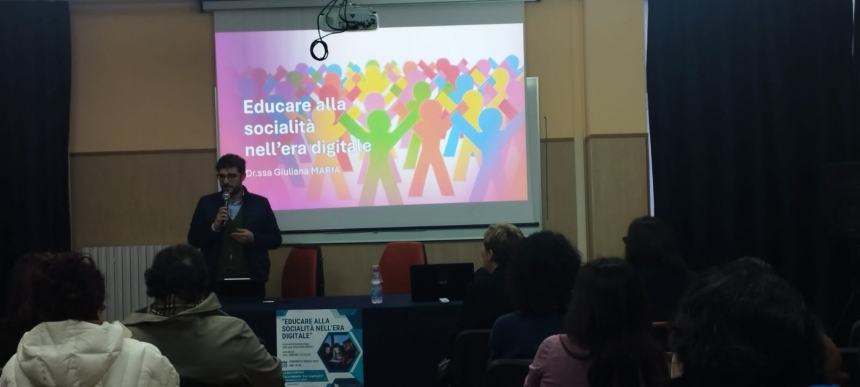 "Educare alla Socialità nell’era digitale”