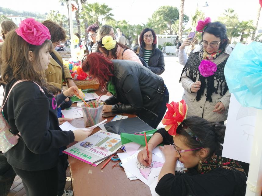 Vasto Marina "presa d'assalto" da cittadini e turisti nel lungo weekend di primavera 