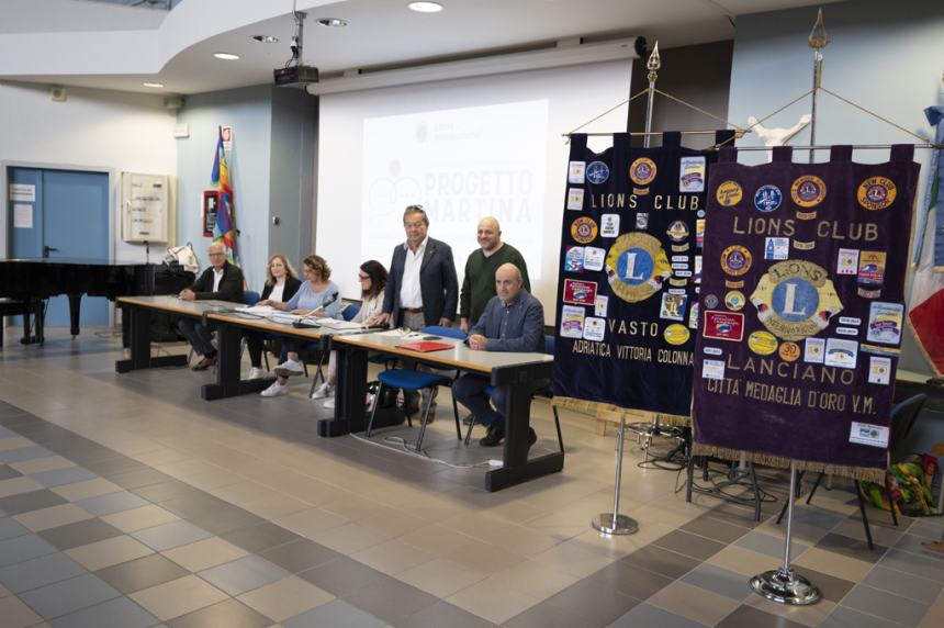 Prevenzione dei tumori giovanili, i Lions Club Vittoria Colonna incontra gli alunni del Pantini Pudente