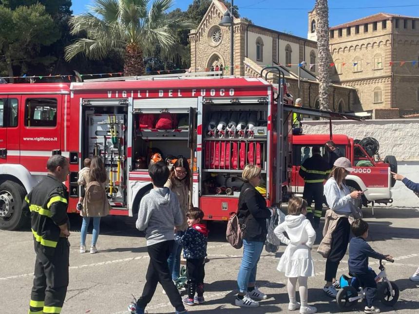 Vasto Marina "presa d'assalto" da cittadini e turisti nel lungo weekend di primavera 