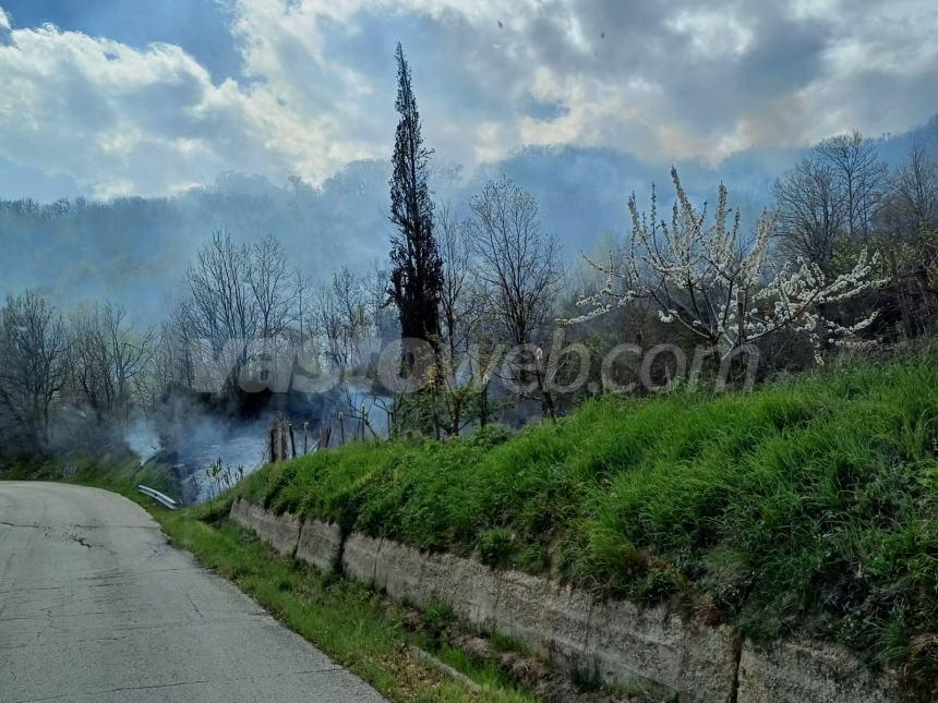 Incendio a San Buono nei pressi del convento di Sant’Antonio