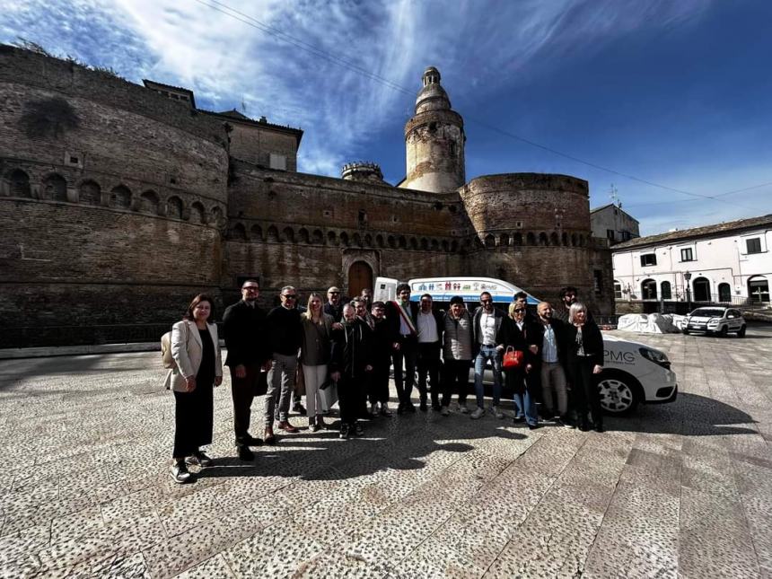 All'Anffas Vasto un nuovo mezzo per il trasporto disabili donato da 18 imprenditori