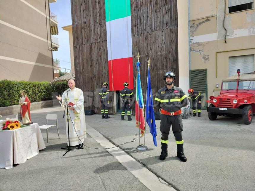 La statua di Santa Barbara ai vigili del fuoco di Vasto: “Pilastri anche nel settore marittimo”