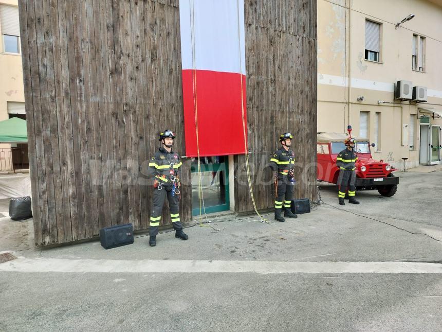 La statua di Santa Barbara ai vigili del fuoco di Vasto: “Pilastri anche nel settore marittimo”