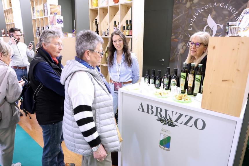 Abruzzo: l’olio extravergine di oliva a Verona conquista  buyer e visitatori