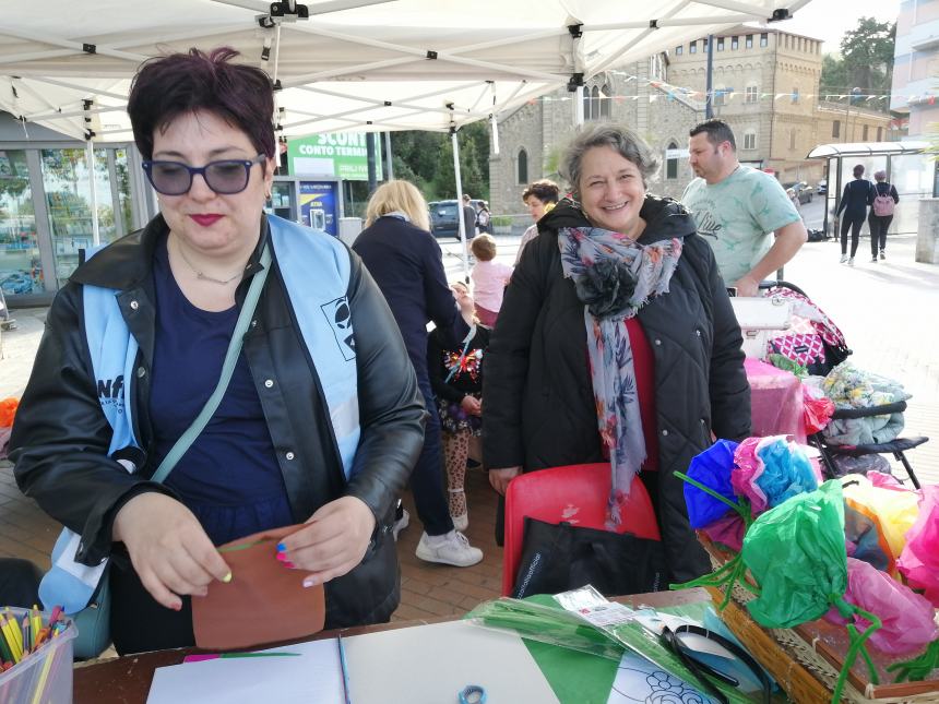 Vasto Marina "presa d'assalto" da cittadini e turisti nel lungo weekend di primavera 