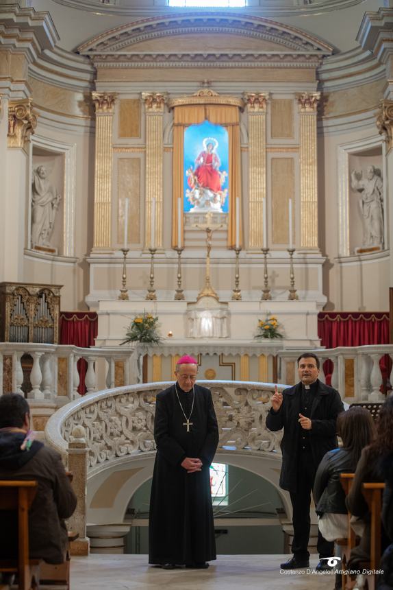 Presentata la “Pietà nascosta” degli studenti del Pantini-Pudente nella chiesa di San Maria