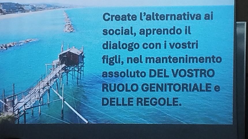 "Educare alla Socialità nell’era digitale”