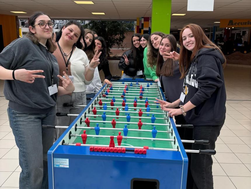 Erasmus Francia: 1° giorno all’ “Henri Senez” per le studentesse del Palizzi