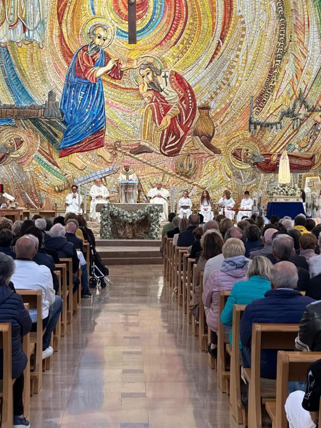 Madonna di Fatima a Termoli, il rosario coi bambini e la messa con Padre Tumbarello 