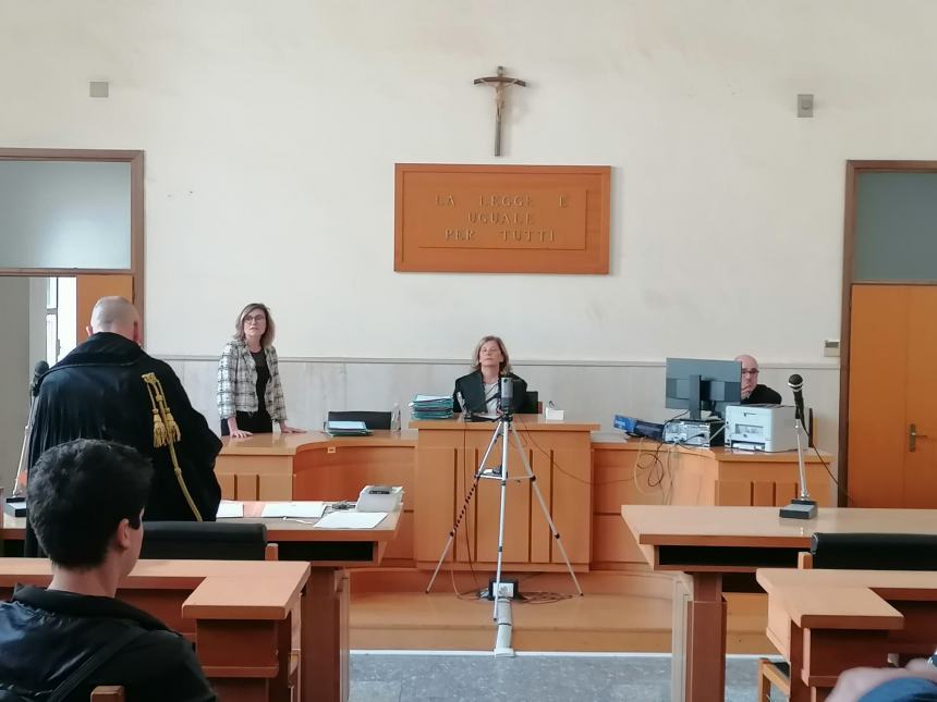 "La Giustizia adotta la Scuola", mattina in Tribunale per i ragazzi del Pàntini-Pudente 