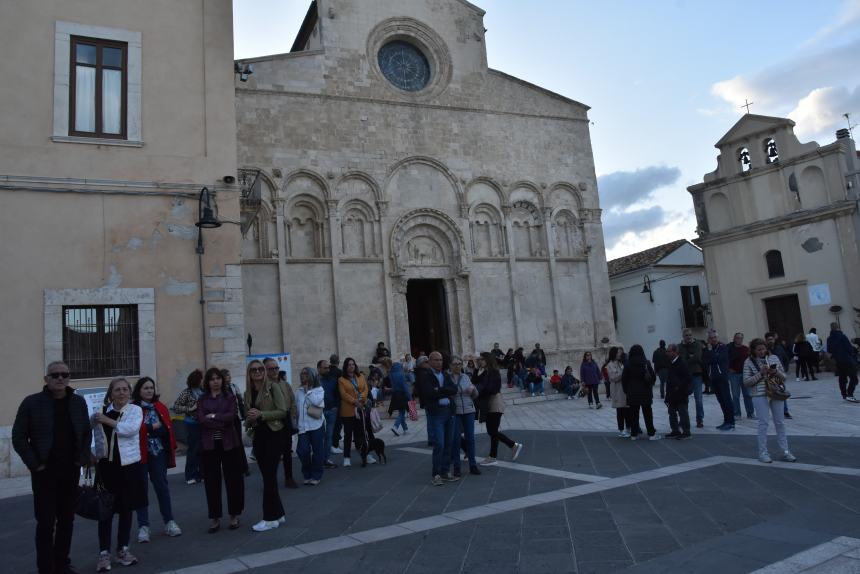 Lo "struscio" festivo: musica e divertimento nel Primo maggio termolese