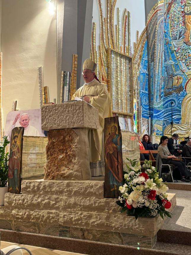 L'intronizzazione di San Timoteo alla festa parrocchiale del compatrono