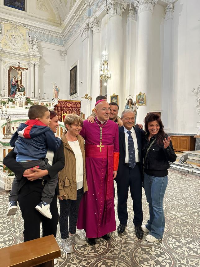 Il Monsignor Mauro Lalli in visita a San Buono: “Riconoscenti di questo tuo regalo”