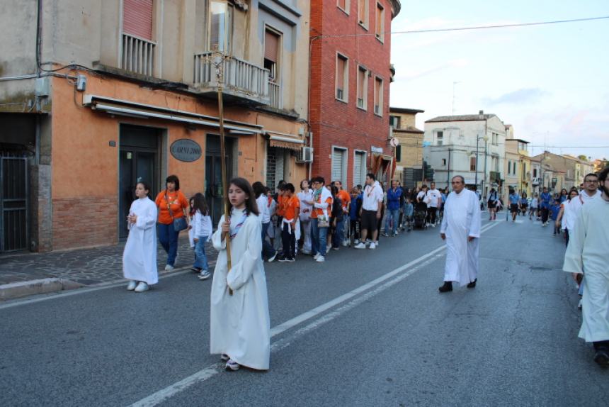 Tanti fedeli ai Salesiani per la  festa in onore di Maria Ausiliatrice