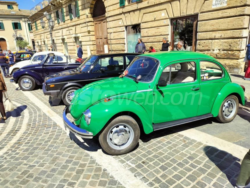 "Bugs on the sea", dalla Porsche alla Dune buggy: icone Volkswagen in piazza Rossetti 