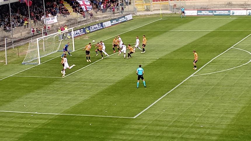 Pareggio 1-1 nel derby, il Termoli segna, poi gol di rigore per il Campobasso 