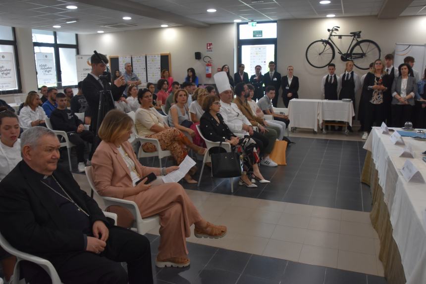 L'inaugurazione del concorso di pasticceria per ragazzi speciali 