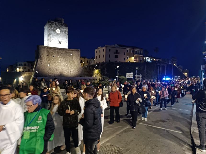 Pellegrinaggio e grande processione delle candele con la Madonna di Fatima