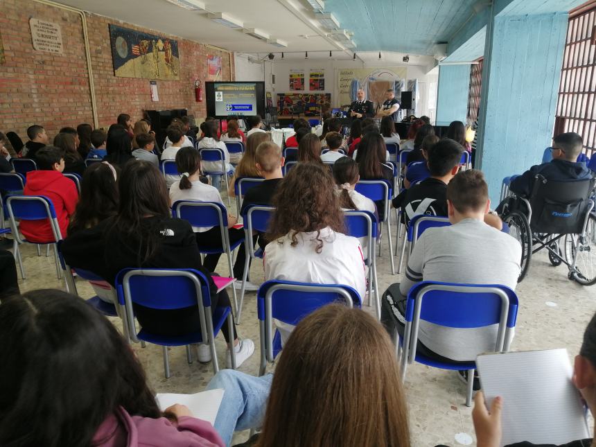 I Nas incontrano gli studenti della Rossetti: “L’offerta alimentare cambia e si è diversificata”