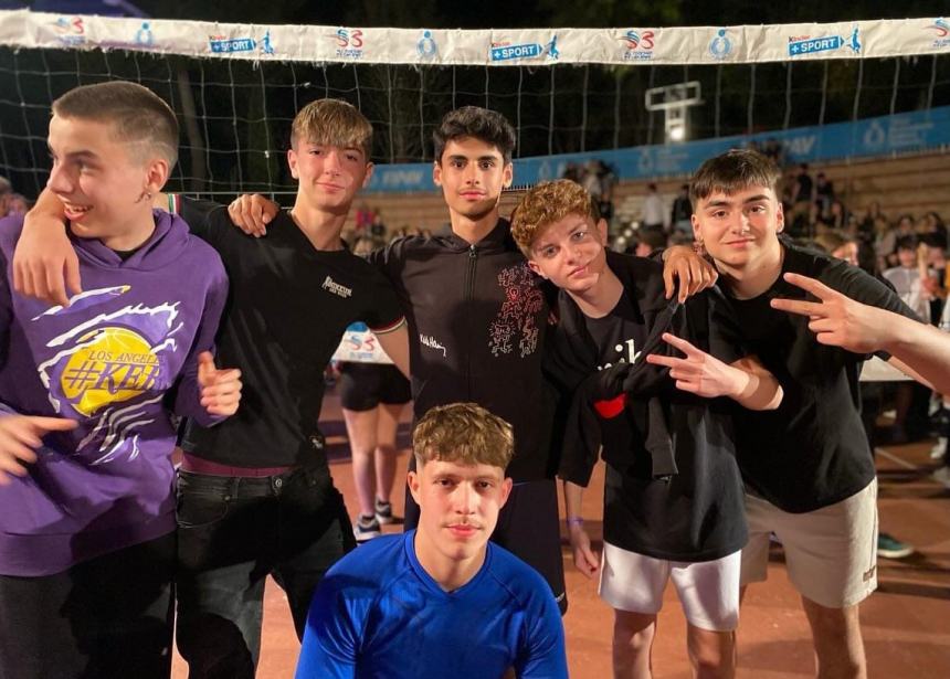 Beach&volley school e progetto antimafia: ragazzi del Palizzi tra sport e legalità 
