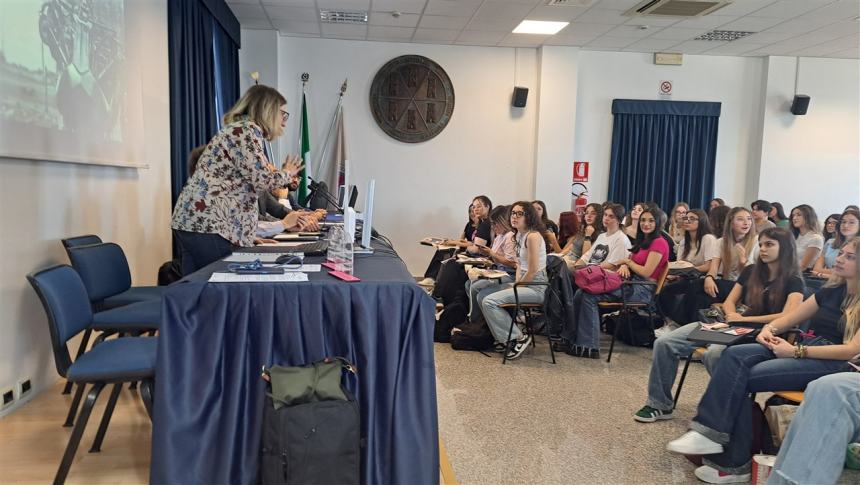 Studenti molisani si sfidano con gli spot generativi dell'AI