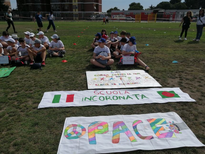 250 studenti alla corsa contro la fame: “Ogni giro è un dono per il Bangladesh”