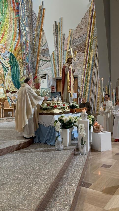 L'intronizzazione di San Timoteo alla festa parrocchiale del compatrono