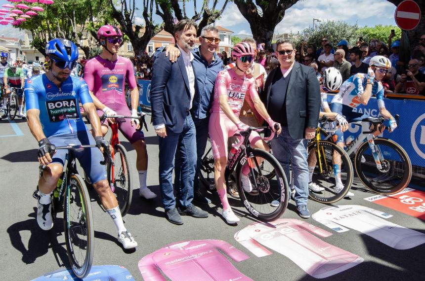 Giro d'Italia in Abruzzo: al via la tappa Avezzano-Napoli