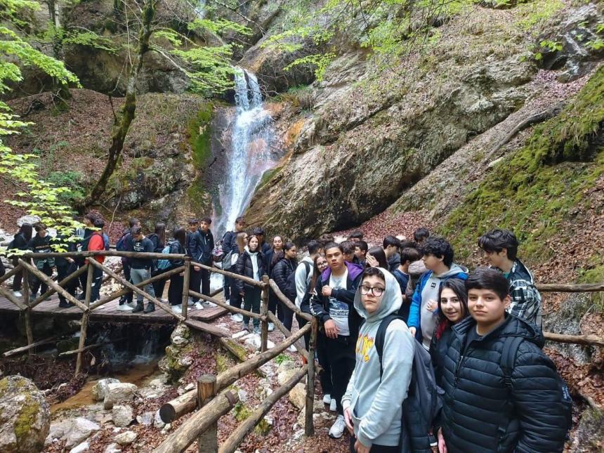 I ragazzi del Palizzi si immergono nel verde: visitata la riserva della Camosciara 