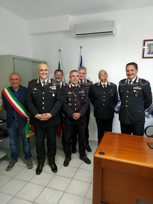 Il Generale Antonino Neosi a Furci dov'è in corso la ristrutturazione della locale stazione