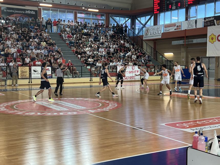 Vasto Basket, un passo verso la B interregionale: il derby è biancorosso