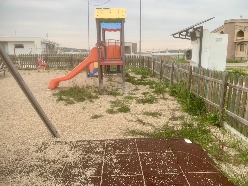 “Parco giochi a Cupello in stato di abbandono, amministrazione inadeguata