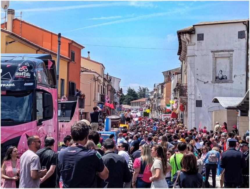 Carovana Rosa: Casacalenda migliore "stop" del Giro d'Italia 2024, che orgoglio