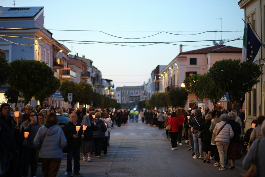 Pellegrinaggio e grande processione delle candele con la Madonna di Fatima