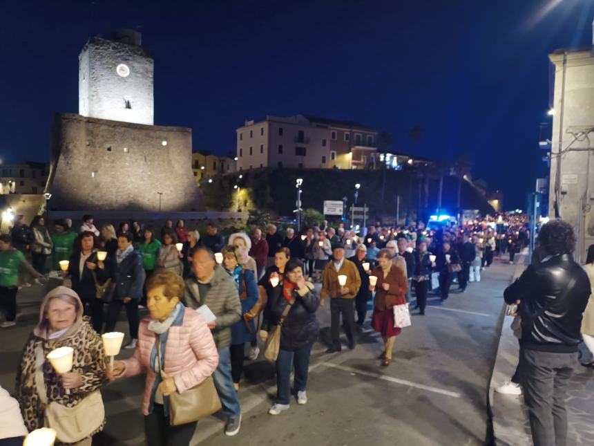 Pellegrinaggio e grande processione delle candele con la Madonna di Fatima