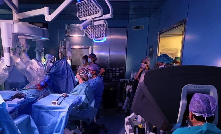 Primo intervento al cuore con il robot in Abruzzo alla Cardiochirurgia di Chieti