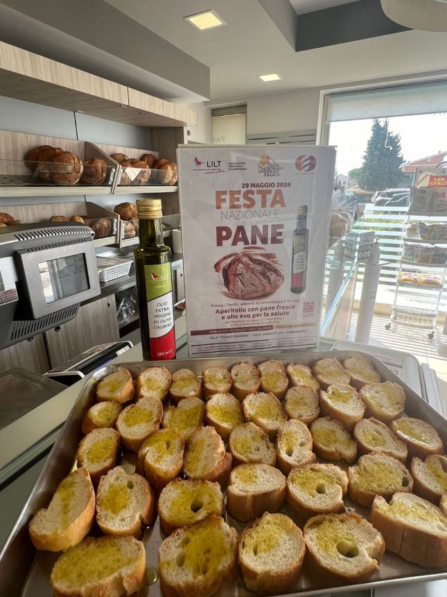 I volontari della Lilt partecipano alla festa del pane