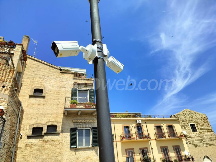 Telecamere, dissuasori a scomparsa e lettori ottici: ecco le novità in centro a Vasto