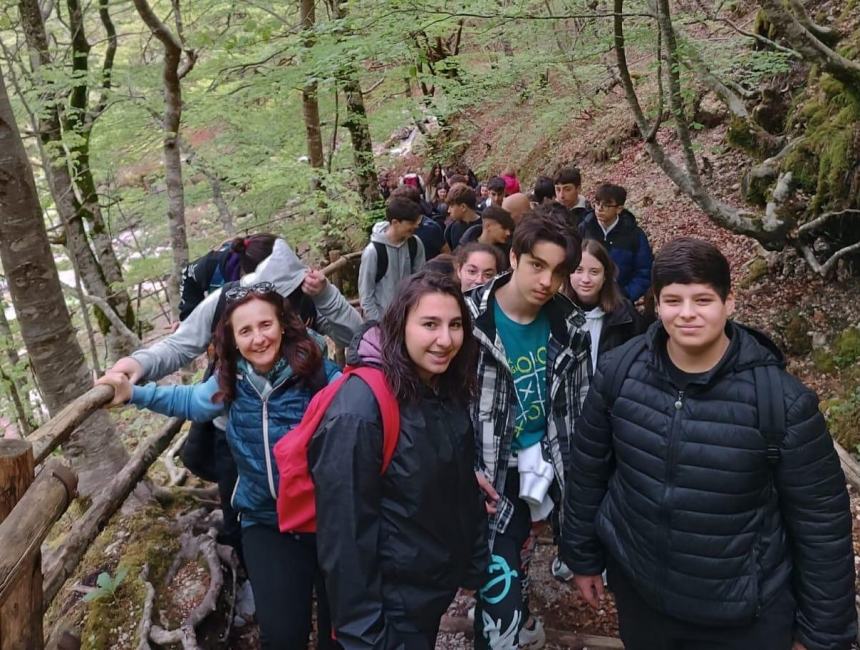 I ragazzi del Palizzi si immergono nel verde: visitata la riserva della Camosciara 