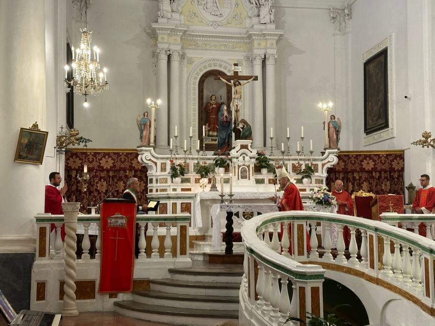 Il Monsignor Mauro Lalli in visita a San Buono: “Riconoscenti di questo tuo regalo”