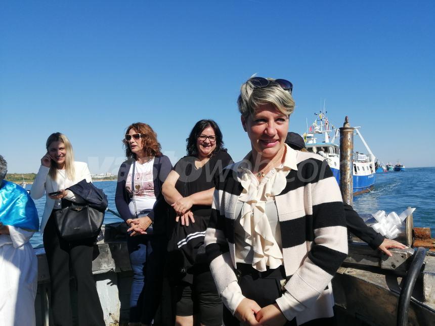 Madonna di Pennaluce, in tanti alla processione in mare: "Emozione di fede e tradizione" 